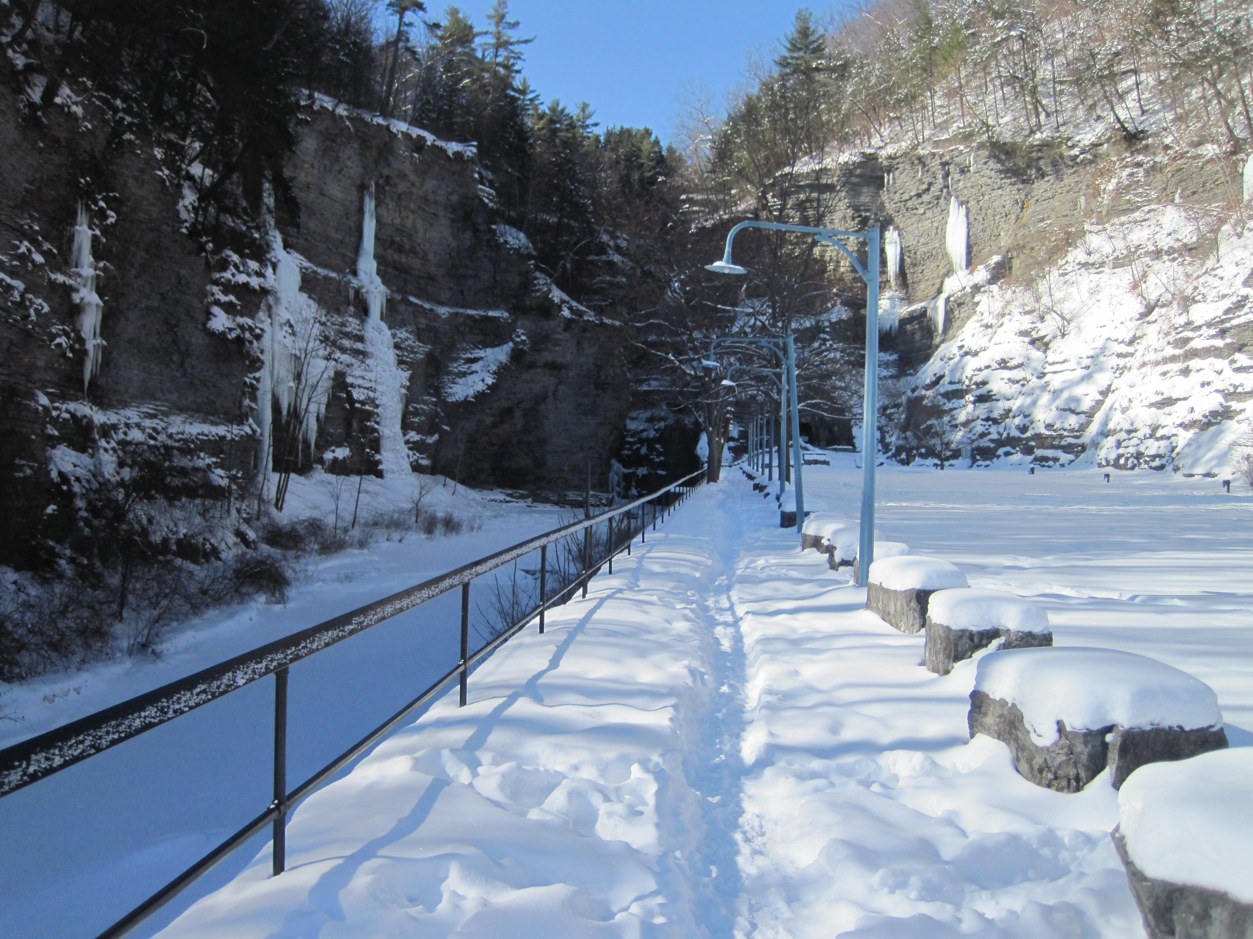 Watkins Glen, NY – a quick winter trip