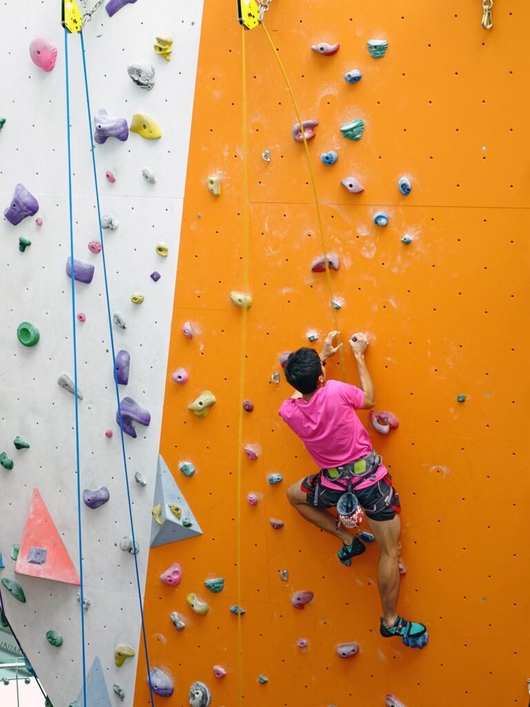 Give Your Body A Good Workout With Indoor Climbing